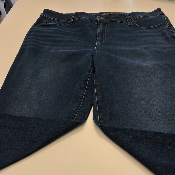 Chicos Slim Leg Jeans Size 3 - Picture 4 of 5